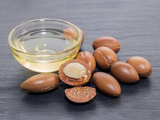 How to make argan oil serum for healthy and shiny hair - Care Beauty