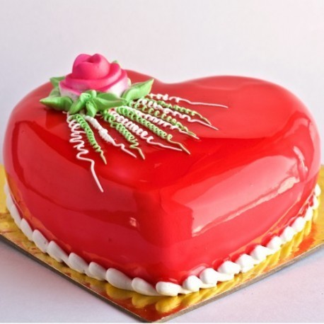 Celebrate This Christmas With Your Love Heart Cake