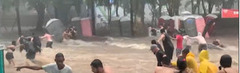 Foliões e banheiros químicos são arrastados por correnteza da chuva em desfile de bloco de rua na Zona Norte de SP - JPCN.Blog