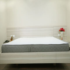 Book an Appointment Feel the Mattress First. - shinysleep.com