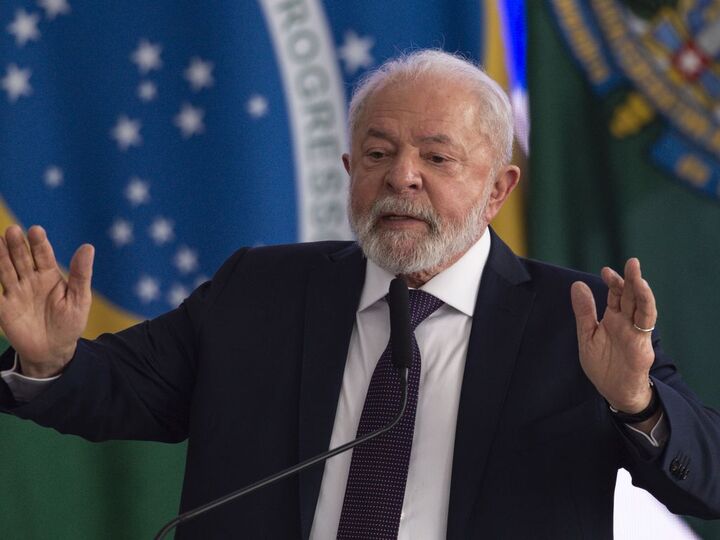 Lula propõe até 40 anos de prisão para quem tentar matar presidentes ou ministros do STF