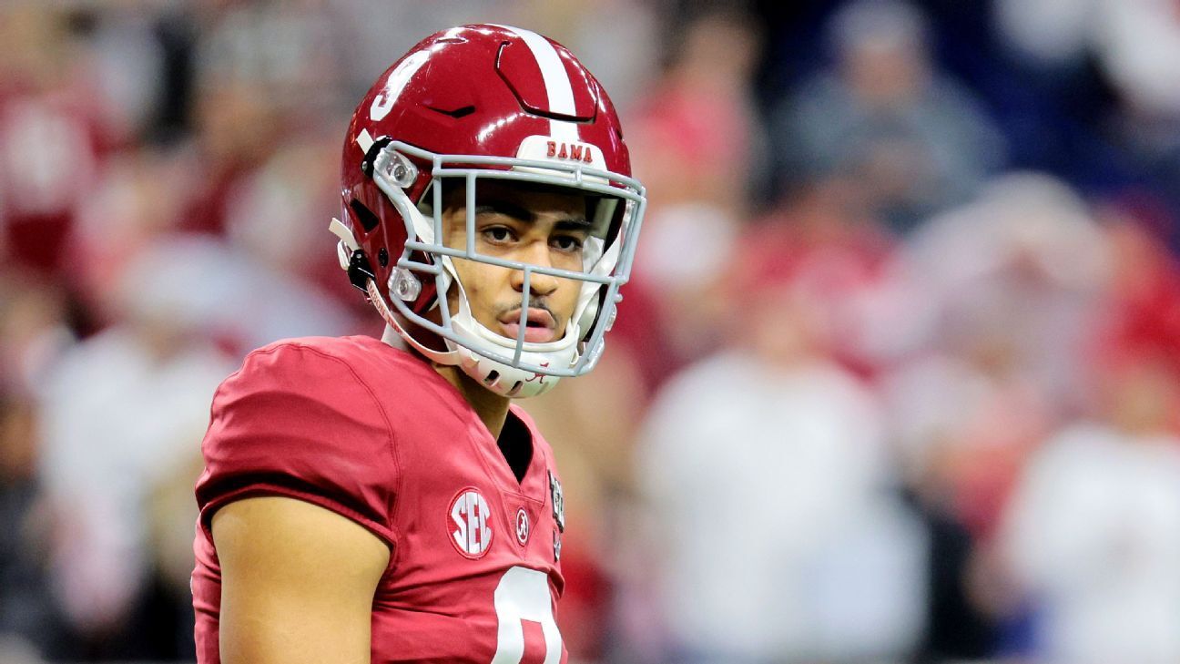 Alabama QB Bryce Young leaves game with shoulder injury, but not considered to be serious