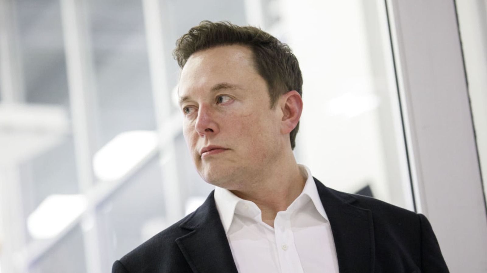Elon Musk calls on SEC to evaluate Twitter user numbers