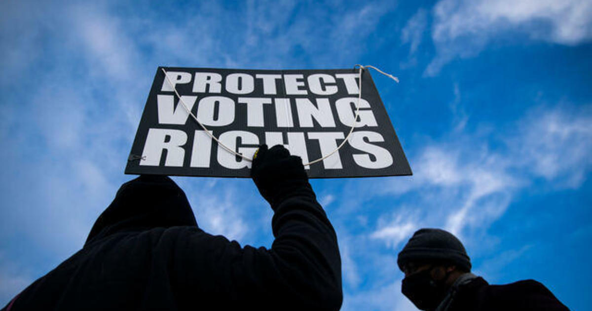 Congressman James Clyburn "holding out hope" on voting rights legislation