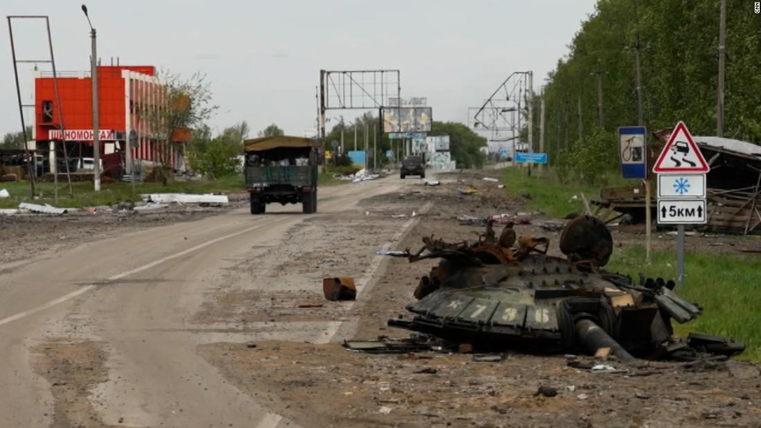 Video: Ukrainian forces reclaim villages near Kharkiv - CNN Video