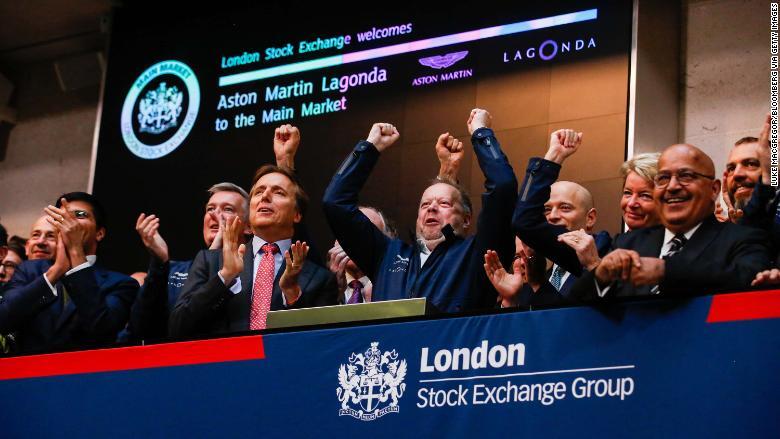 Aston Martin falls 5% in London IPO
