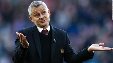 Pressure mounts on Ole Gunnar Solskjaer as Manchester United unbeaten away run ended by Leicester City