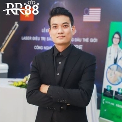 CEO Vuong Ba Khang