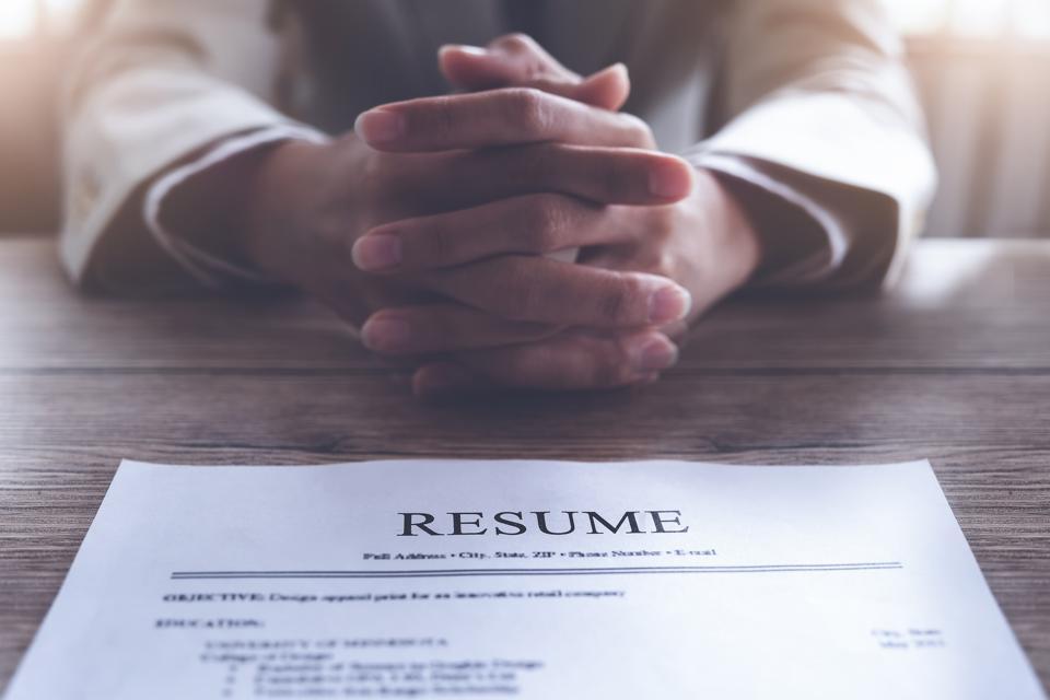 What to Look For When Choosing a Resume Writing Service